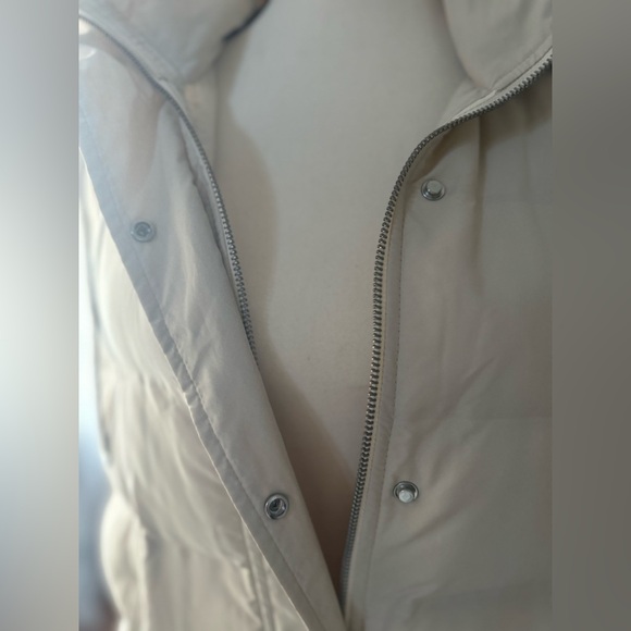 Zara Puffer Vest - Picture 2 of 8